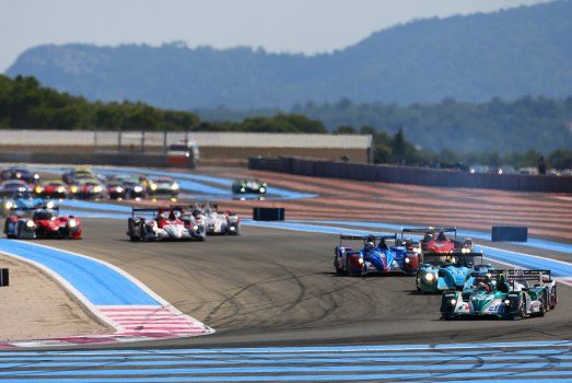 31 cars on track for the official test session at Le Castellet