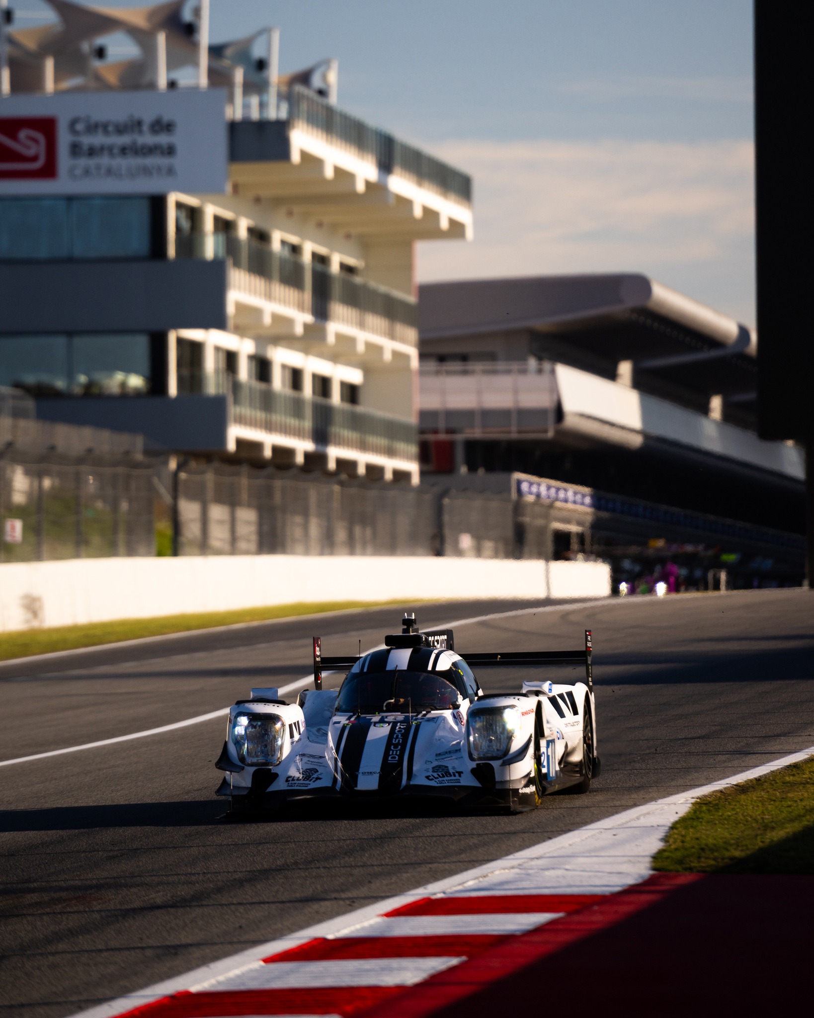 Back where we belong. 👊 There’s nothing like seeing #ELMS cars back on track. Day 1 of the Collectiv