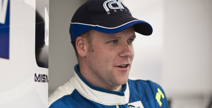 Matt Griffin de l'écurie Ram Racing grimpe en LMGTE Pro