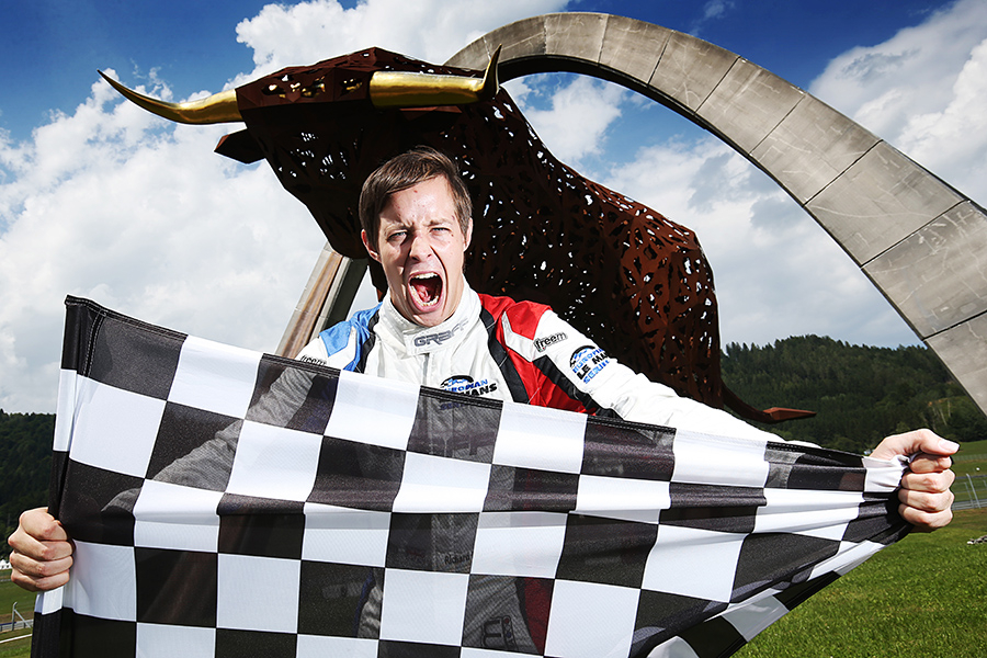 Bradley Ready for the Bull Fight