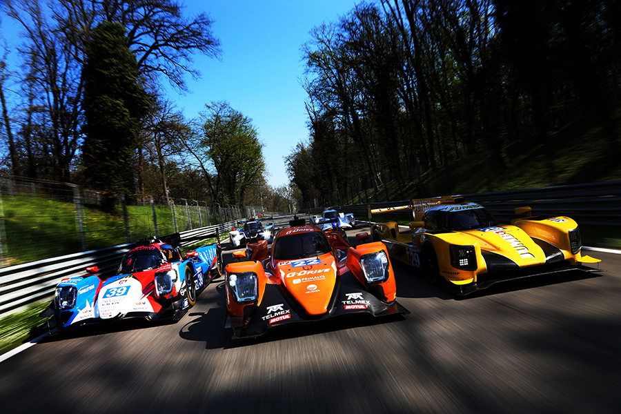 Traveling Pictures at Monza