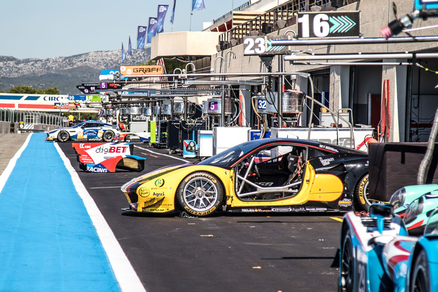 Jour d'installation au circuit Paul Ricard