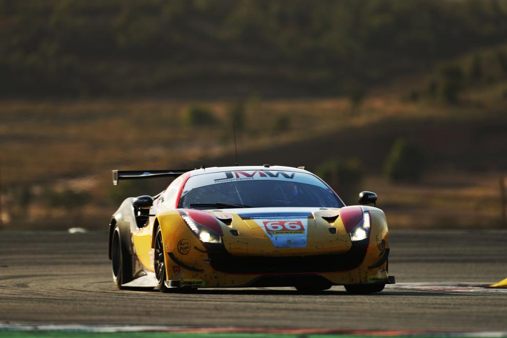 One lap of Portimão with JMW Motorsport