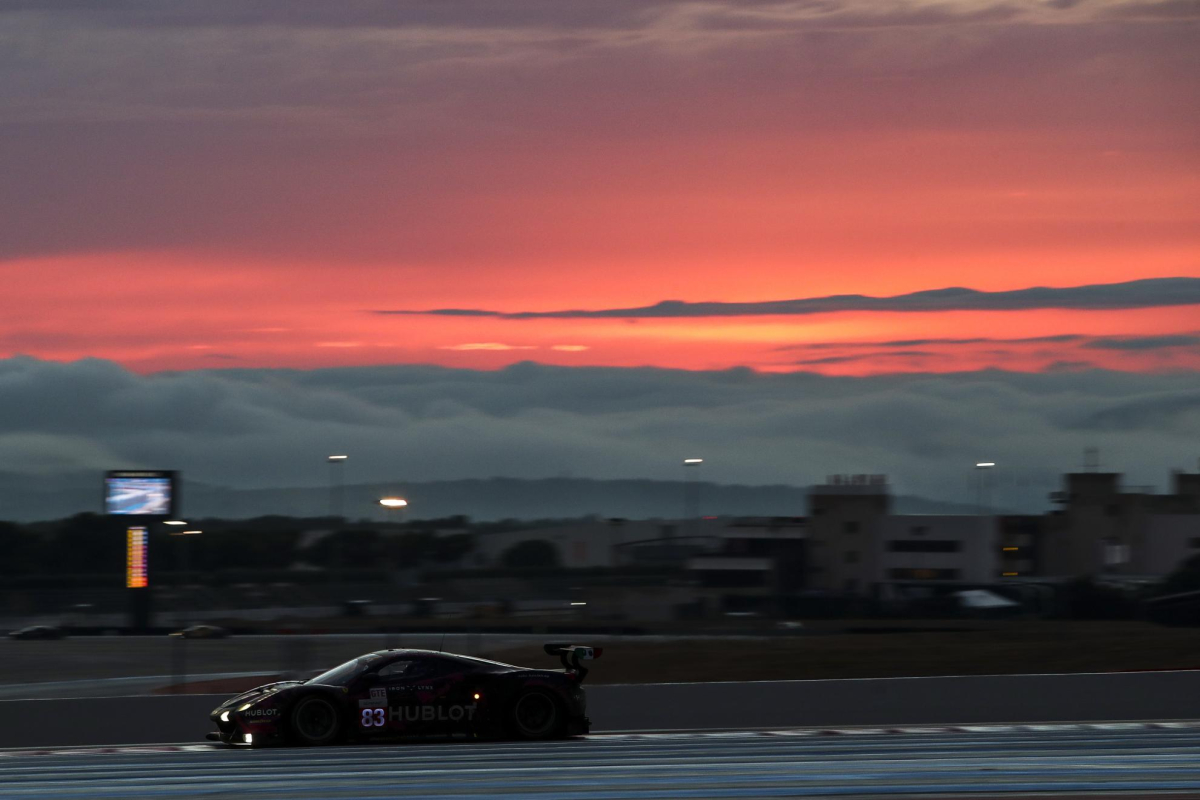 Le Castellet 240 in 52 minutes