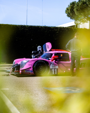 Touchdown in Le Castellet. 👌 The teams are in, the cars are being prepped, and Round 2 is just aroun