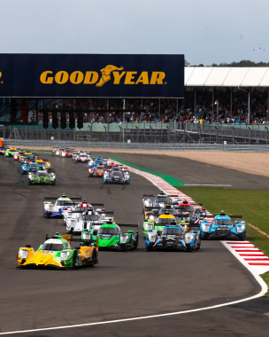 And away we go for #ELMS Round 5 at Silverstone! 🤩🇬🇧 The #4HSilverstone is officially underway!  Wat