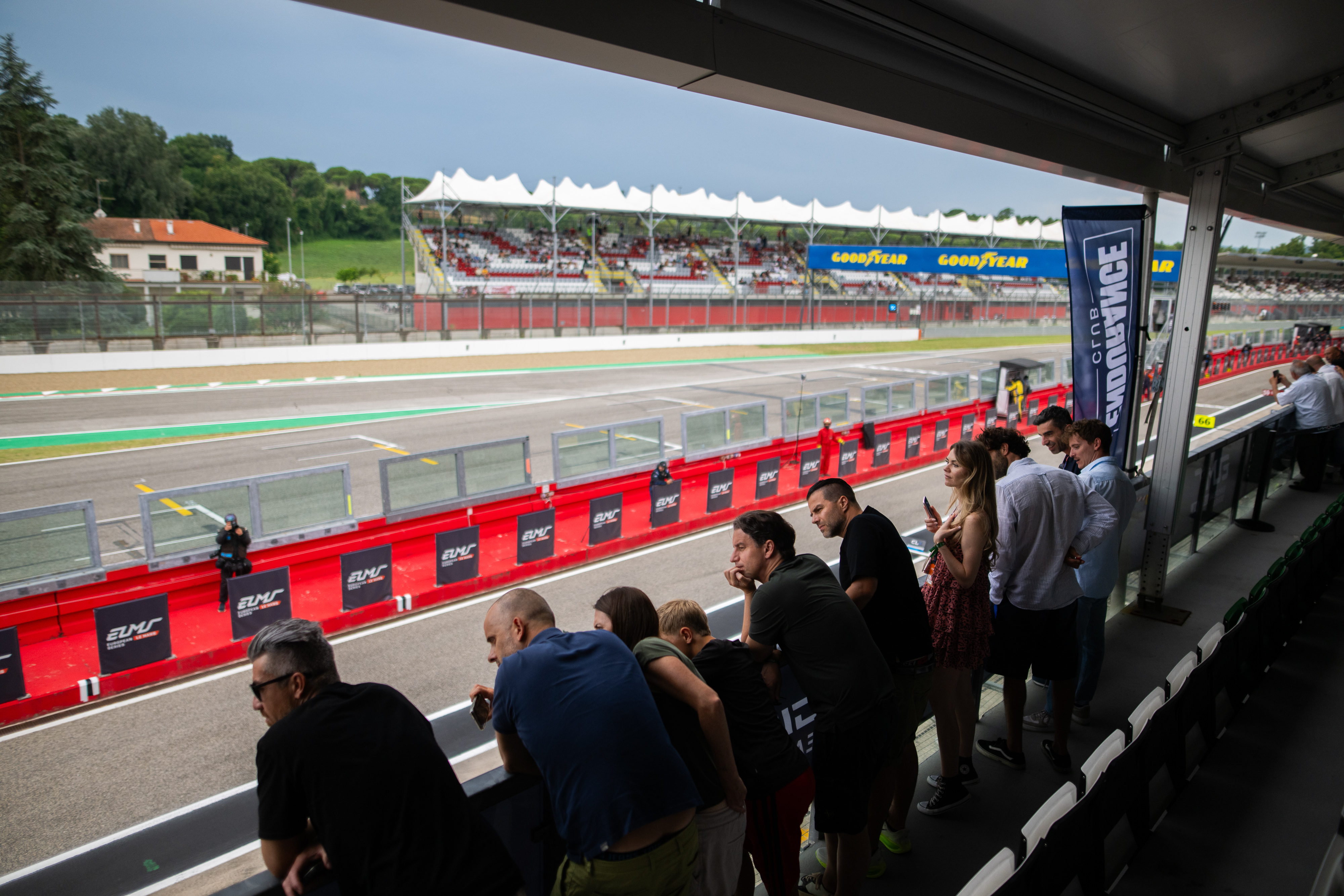 Endurance Club x Imola