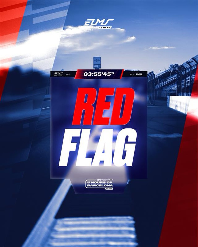 🔴 Red Flag 🚩 With so much to clear up on track - the race has been paused following an incident invo